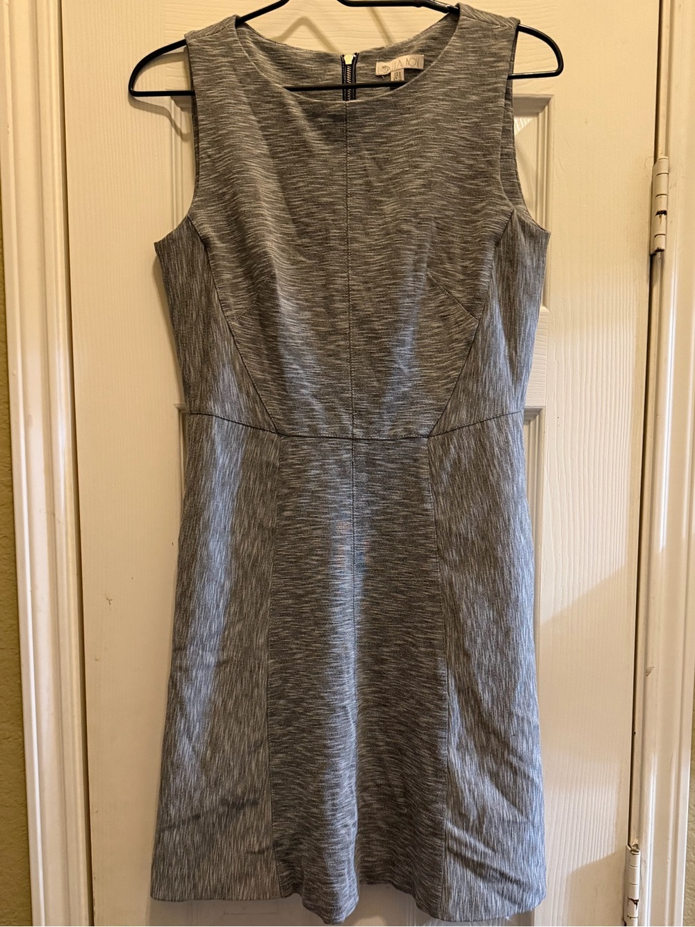 Lila Rose Gray Sleeveless Sheath Dress